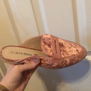 Rose gold crushed velvet loafers!